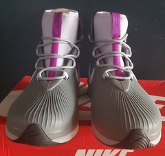 NEW AUTHENTIC NIKE BINZIE BOOT (GS) US 5 Y