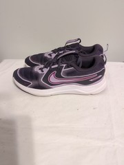 Nike GS Cosmic Runner Purple Star Barely Grape HM4402-503 Good Condition Size 7y