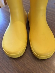 Hisea Rain Boots/Kids/Yellow Rubber Boots Youth Size 2 Little Kid/Worn To Try On