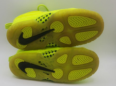 NIKE Little Posite Pro Foamposite TD “ Volt “ Neon Yellow 843769-702 Size 10C