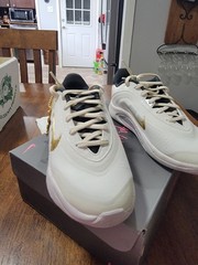 Nike 3 Youth A’One KC SE Gold Grillz Sail Metallic Gold Sz 1Y New IM6125-100