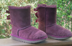 UGG Kids Boots Size 1 Bailey Bow Suede Sheepskin Lining Warm Burgundy