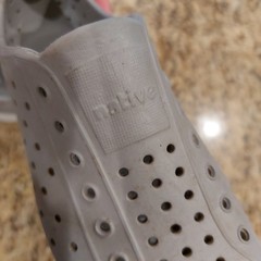 Native Jefferson Kids Slip On Shoes Size J3 Gray