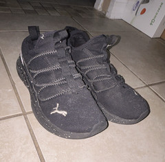 PUMA Softride Black Mesh Low Top Lace-Up Female / Kids size 5 Sneaker US 5 EU 37
