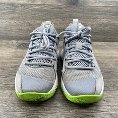 Under Armour Steph Curry 3Z5 Youth Shoe size 3.5 Y Gray Green 3023530