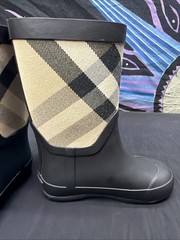 Burberry Kids Rain Boots Nova Check Black Rubber Size 23 EU Toddler