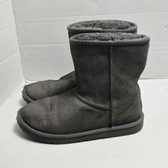 UGG Kids Classic II Short Cuff Boots 1017703K Gray Sheepskin Big Kids Sz 6