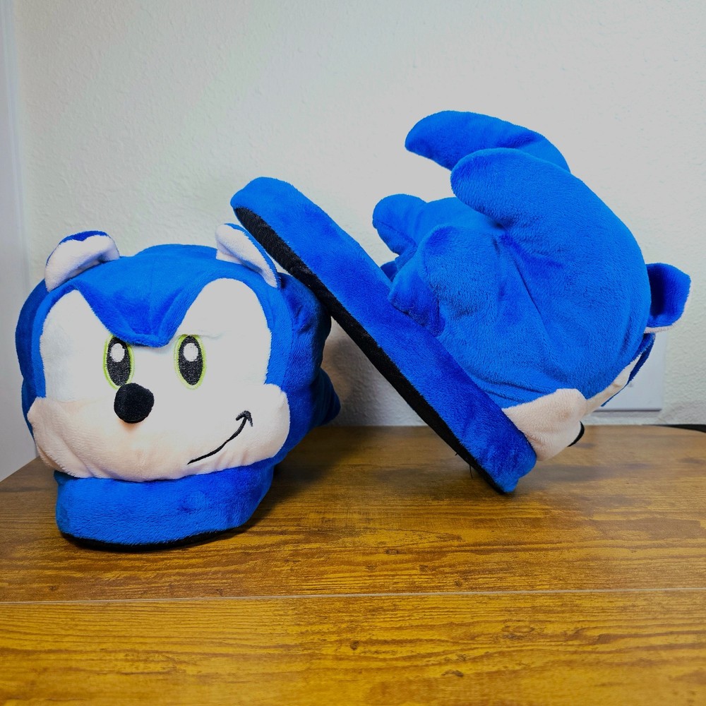 Bioworld Sonic the Hedgehog Plush Slippers Youth XL 4/5 Blue Pre-Owned Used Once
