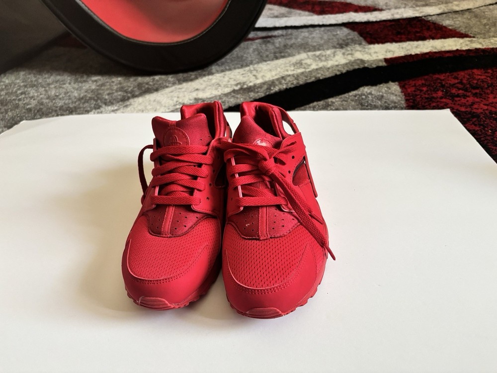 Size 6.5 (GS) – Nike Huarache Run Low Triple Red