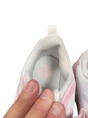Nike Dunk Low girls boys white pink leather sneakers sz 6.5Y SKU 10-378