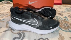 Nike Cosmic runners GS Black White 5y