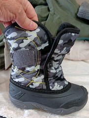 KAMIK Snowbug Insulated Waterproof Boots Toddler Sz 8 Camo Gray White Faux Fur