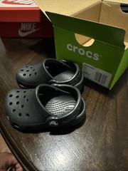 Crocs Toddler Classic Clogs Black Size C5 Lightweight Comfort Shoes NWT