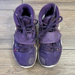 Nike Kyrie Irving 6 BG Enlightenment Sneaker Youth 1 Purple Basketball Casual
