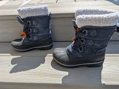 Magellan Outdoors 3m Thinsulate 200g Boys Suede Leather Winter Snow Boots Sz 12