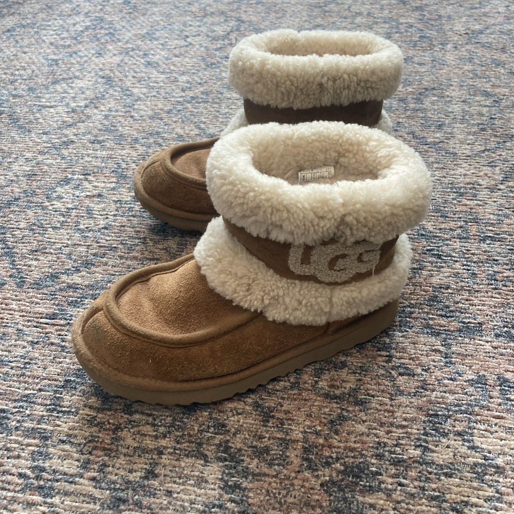 UGG Ultra Mini Fluff Boots Chestnut Kids Size 3