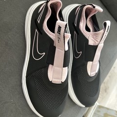 Nike Flex Plus Black/pink/White CW7415-002 Youth Size 7y