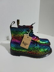 Dr. Martens 1460 Pascal J Black/Rainbow Core Kids Croc Metallic Boots Sz 4 AW004