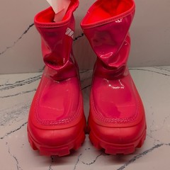 UGG KIDS CLASSIC BRELLAH MINI SUPER CORAL KIDS SIZE US 4 NEW