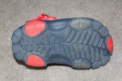 Crocs Crocband clogs in navy blue with a red and white midsole stripe Size J 6
