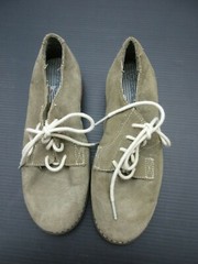 Cherokee Size 4 Boy’s Suede Leather Lace Up Non Marking Shoes D-11