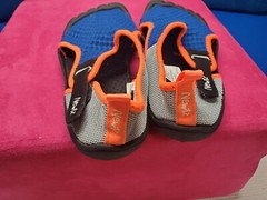 Newtz Blue Orange Lightweight Breathable Water Shoes size Big Kid 4/5