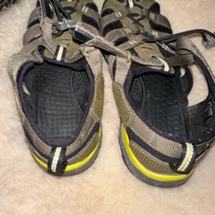 EUC Big Kids Size 6 Keen Olive Green Waterproof Hiking Sandals