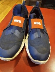 Size 5.5 (Big Kid) – Nike Flex Runner Shoe, Midnight Navy Blue/Picante Red/White