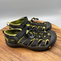Keen Newport H2 Sandals Youth Size 6 Boys Black Green Waterproof Hiking Walking