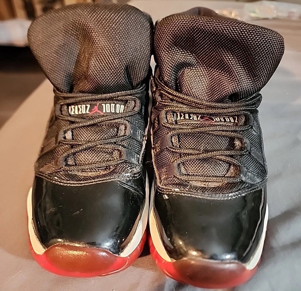 Size 7 Nike Air Jordan 11 Retro GS Bred 2012 Sneakers 378038-010