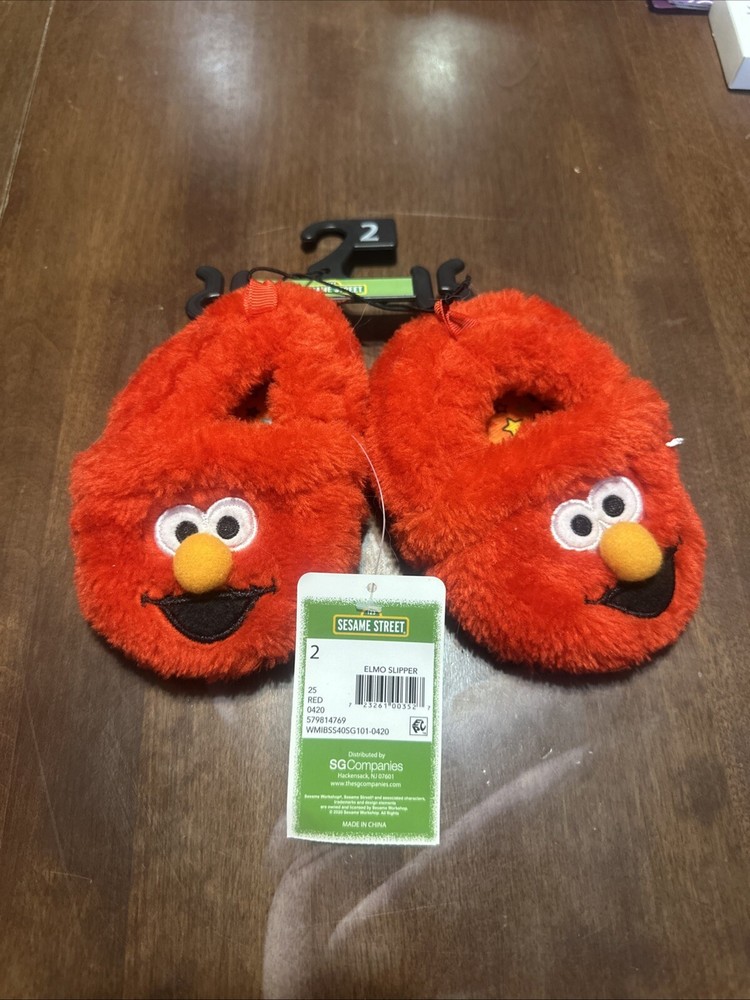 Toddler Sz 2 Red Slippers Elmo Sesame Street Boys Girls Kids Slip-On Shoes
