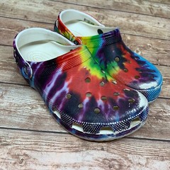 Kids’ Size J6 Classic Colorful Tie-Dye Graphic Clog Childs & Jr 205451