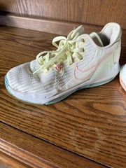 Nike LeBron Easter Coconut Milk 7Y – missing sole and flaw on side pictured
