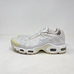 Nike Air Max Plus TN White Athletic Comfort Shoes CW70044-100 Youth Size 6.5
