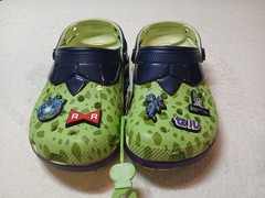 Crocs Dragon Ball Z Classic Clogs Cell Green/Navy J6