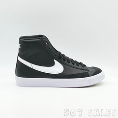 Nike Blazer Mid ’77 (GS) Black / White / Team Orange DA4086-002 – Size 5.5 Y