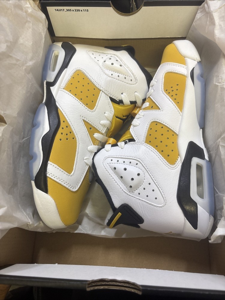 Big Kid’s Jordan 6 Retro White/Yellow Ochre-Black (384665 170) Left 6 Right 4.5