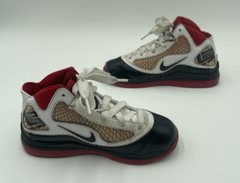 Nike Air Max Lebron 7 White Black Red 2009 Size 13C 383922-101