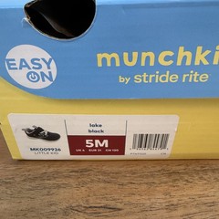 New Little Kids Munchkin By Stride Rite Lake Black Casual Sneakers Size 5 C NIB