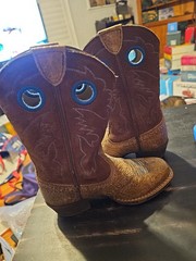Ariat Boot Kids Unisex Size 10 Brown Square Toe Leather Barn Boot Work Boot