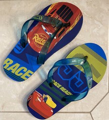 Disney Pixar Cars Lightning McQueen Flip Flops Sandals Size 13/1