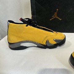 Size 6Y – NIKE AIR JORDAN 14 RETRO SE (GS) UNIV GOLD-BLK [BV1218-706] (USED)
