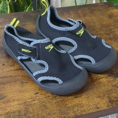 Speedo, Kids Toddler Water Swim Shoes-little boys toddler size L-(9/10)-