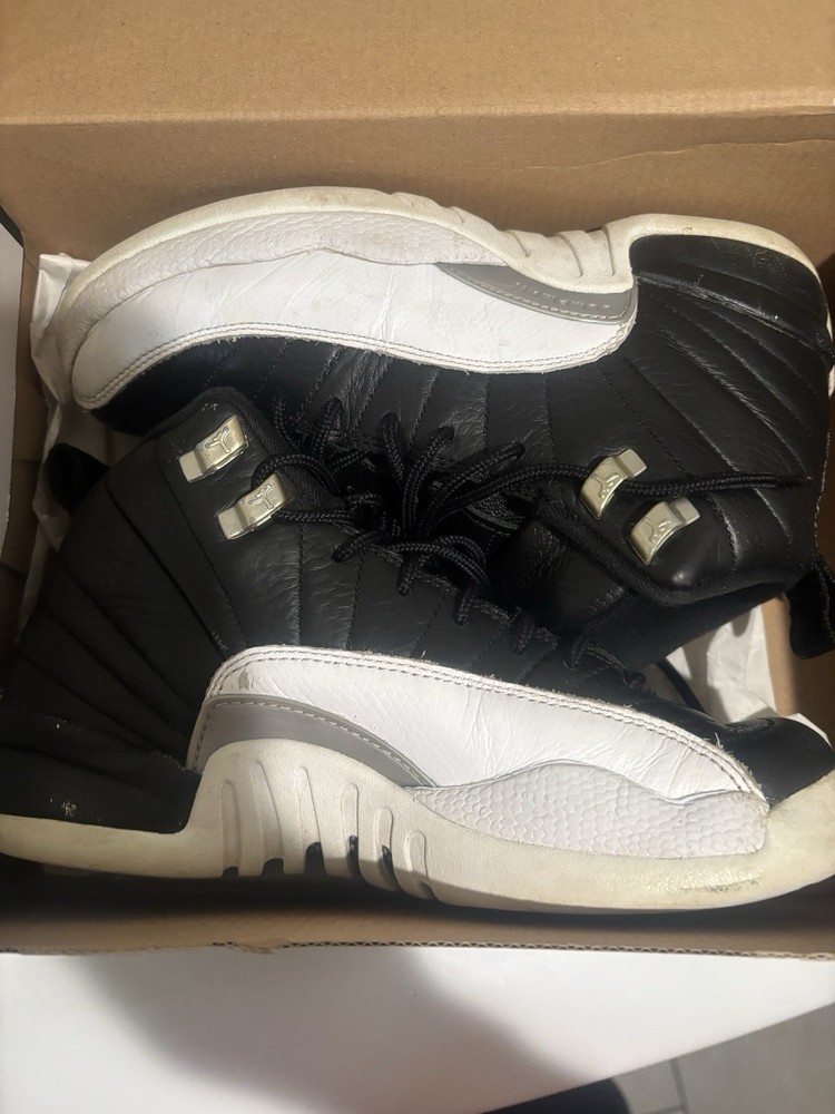 Jordan Air Jordan 12 Retro GS Black White Leather Sneaker Unisex Kids 6Y