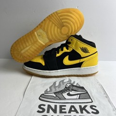Jordan Retro 1 Mid GS New Love Size 7Y 554725-035 Black Yellow Worn 2X Fast ship