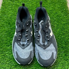 Nike Air Max 270 React Youth Size 7 Medium Black Vast Grey Running Shoes