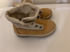 Timberland Classic Premium Wheat Leather 100% Waterproof Boots For kids Size 8