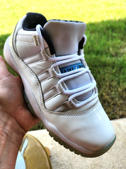 Jordan Retro 11 Low „Legend Blue“ GS 4Y