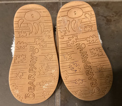 Childrens size 5 Bearpaw Slippers