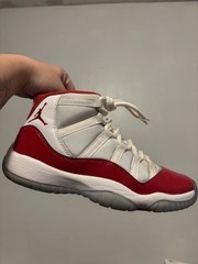 Nike Air Jordan Retro XI 11 “Cherry” GS 378038-116 Youth Size 5Y Womens Size 6.5